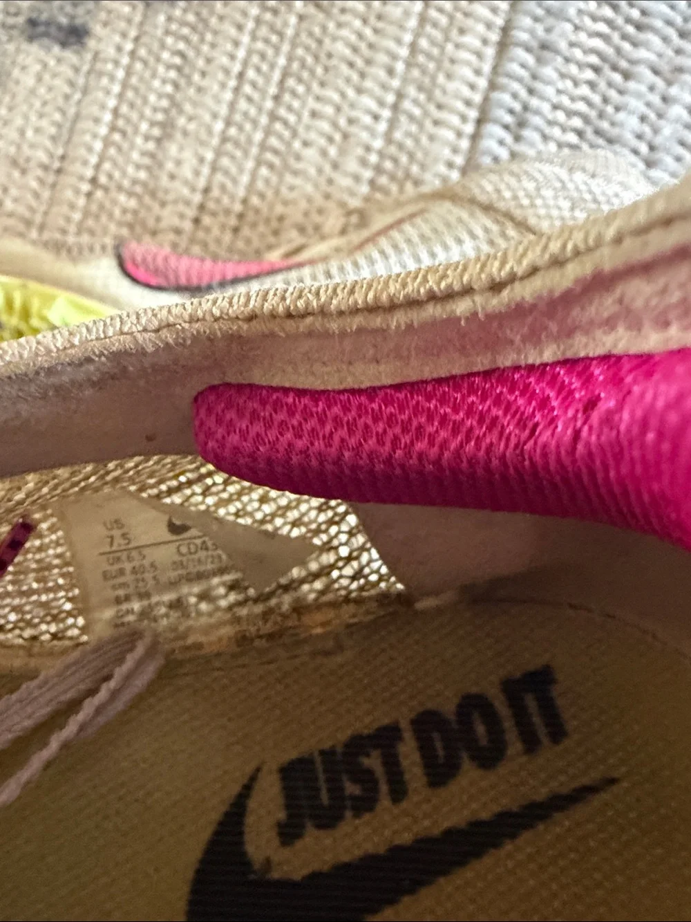 Nike Women 7.5 track spikes